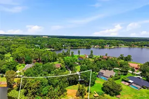 708 Warren Rd, Lutz, FL 33548 - Photo 23