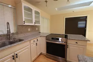 17815 Sunrise Dr, Lutz, FL 33549 - Photo 5