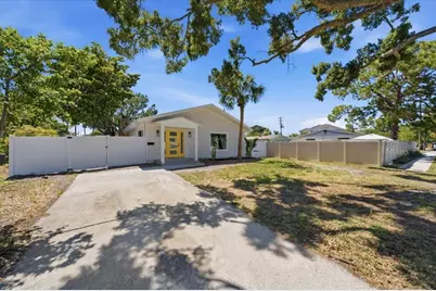 8452 6th Street N, Saint Petersburg, FL 33702 - Photo 3