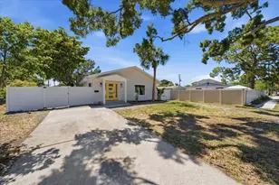 8452 6th St N, Saint Petersburg, FL 33702 - Photo 3