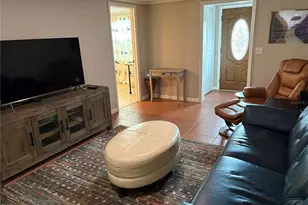 1010 Osprey Ct, Dunedin, FL 34698 - Photo 9