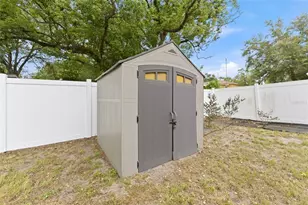 3708 E Idlewild Ave, Tampa, FL 33610 - Photo 29