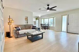 3300 58th St N, Saint Petersburg, FL 33710 - Photo 9