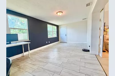 3300 58th Street N, Saint Petersburg, FL 33710 - Photo 13