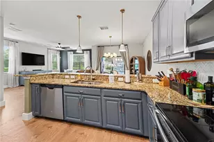 28425 Pleasant Bay Loop, Wesley Chapel, FL 33543 - Photo 9