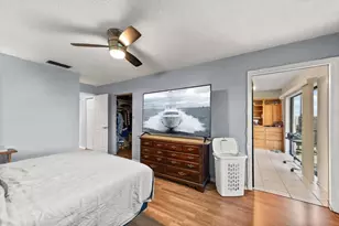 5980 Terrace Park Dr N, Saint Petersburg, FL 33709 - Photo 15
