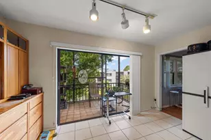 5980 Terrace Park Dr N, Saint Petersburg, FL 33709 - Photo 19