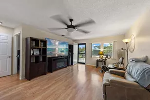 5980 Terrace Park Dr N, Saint Petersburg, FL 33709 - Photo 23