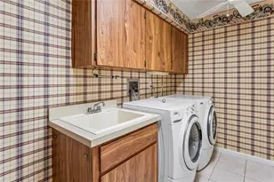 3133 Sandy Ridge Dr, Clearwater, FL 33761 - Photo 45