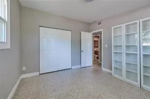 5601 Cedar St NE, Saint Petersburg, FL 33703 - Photo 19