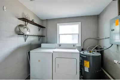 5601 Cedar Street NE, Saint Petersburg, FL 33703 - Photo 11