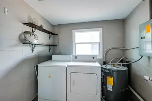 5601 Cedar St NE, Saint Petersburg, FL 33703 - Photo 11
