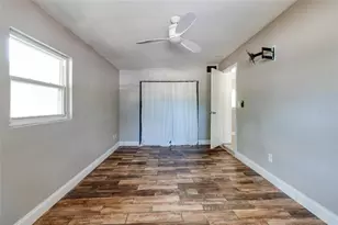 5601 Cedar St NE, Saint Petersburg, FL 33703 - Photo 13