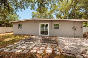 5601 Cedar St NE, Saint Petersburg, FL 33703 - Photo 19