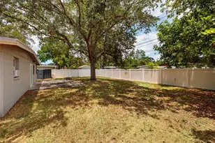 5601 Cedar St NE, Saint Petersburg, FL 33703 - Photo 27