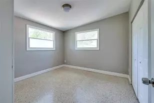 5601 Cedar St NE, Saint Petersburg, FL 33703 - Photo 15