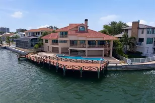 2869 Seabreeze Dr S, Gulfport, FL 33707 - Photo 5