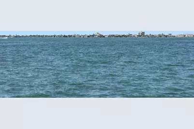 2869 Seabreeze Drive S, Gulfport, FL 33707 - Photo 3