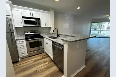 4115 Chatham Oak Court #209, Tampa, FL 33624 - Photo 3
