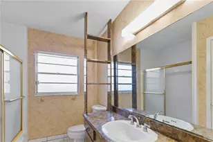 11016 Saginaw Dr, Tampa, FL 33617 - Photo 23