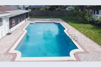 11016 Saginaw Drive, Tampa, FL 33617 - Photo 7