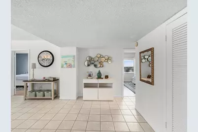 17400 Gulf Boulevard #J7, Saint Petersburg, FL 33708 - Photo 21