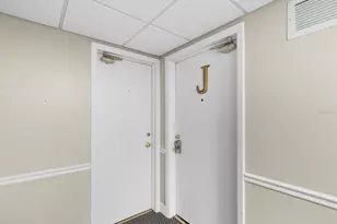 17400 Gulf Blvd, Saint Petersburg, FL 33708 - Photo 27