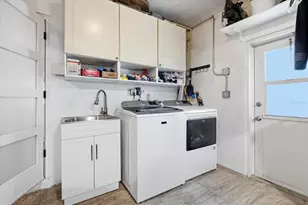 121 79th St S, Saint Petersburg, FL 33707 - Photo 51