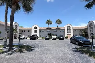 2727 75th St W, Bradenton, FL 34209 - Photo 9