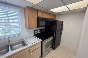 2727 75th St W, Bradenton, FL 34209 - Photo 3