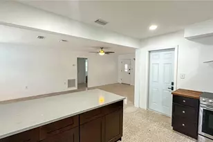 701 52nd Ave S, Saint Petersburg, FL 33705 - Photo 11