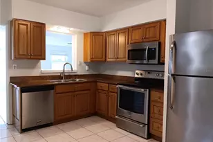 7980 52nd St N, Pinellas Park, FL 33781 - Photo 7