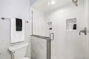 5265 E Bay Dr, Clearwater, FL 33764 - Photo 13