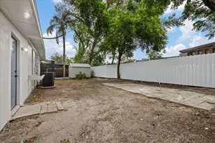 1130 Dogwood Ave, Tampa, FL 33613 - Photo 17