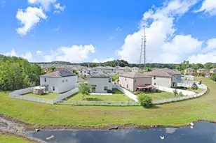 14855 Crescent Rock Dr, Wimauma, FL 33598 - Photo 5