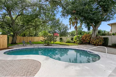 13305 Golf Crest Circle, Tampa, FL 33618 - Photo 47
