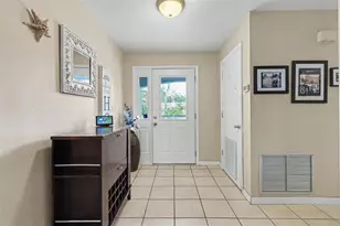 13651 Imperial Grove Dr N, Largo, FL 33774 - Photo 15