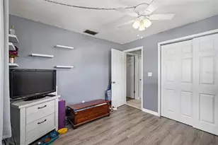 13651 Imperial Grove Dr N, Largo, FL 33774 - Photo 11