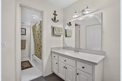 8693 Bardmoor Boulevard #301B, Largo, FL 33777 - Photo 11