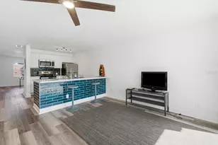 9009 Tudor Dr, Tampa, FL 33615 - Photo 25