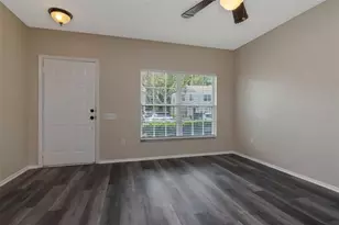 2439 Lake Woodberry Cir, Brandon, FL 33510 - Photo 5