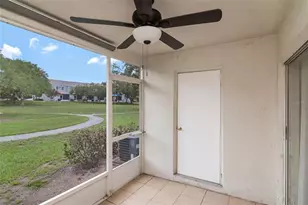 2439 Lake Woodberry Cir, Brandon, FL 33510 - Photo 27