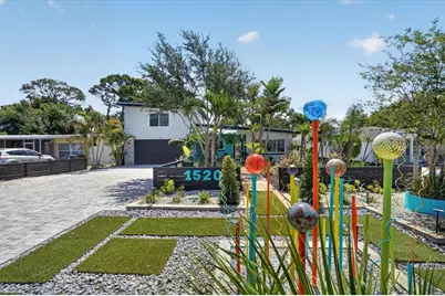 1520 60th Street S, Gulfport, FL 33707 - Photo 1