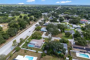 1801 Oak Park Dr N, Clearwater, FL 33764 - Photo 65