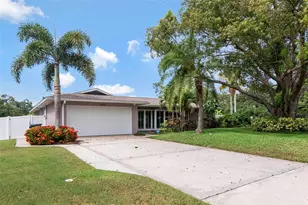 1801 Oak Park Dr N, Clearwater, FL 33764 - Photo 57