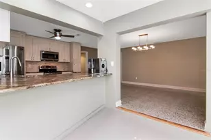 1801 Oak Park Dr N, Clearwater, FL 33764 - Photo 35