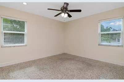 1801 Oak Park Drive N, Clearwater, FL 33764 - Photo 43