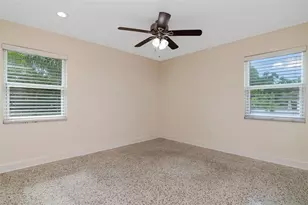 1801 Oak Park Dr N, Clearwater, FL 33764 - Photo 43