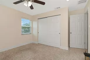 1801 Oak Park Dr N, Clearwater, FL 33764 - Photo 45