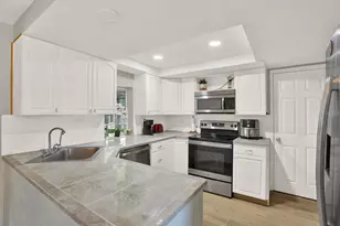 3920 Beacon Square Dr, Holiday, FL 34691 - Photo 5